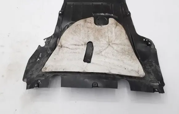 Renault Captur Engine splash shield/under tray 758900612R