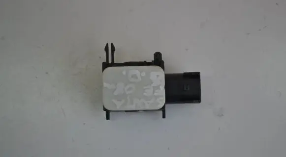 Hyundai Santa Fe Airbag deployment crash/impact sensor