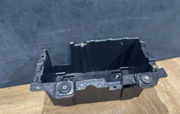 Land Rover Range Rover Sport L494 Battery box tray 