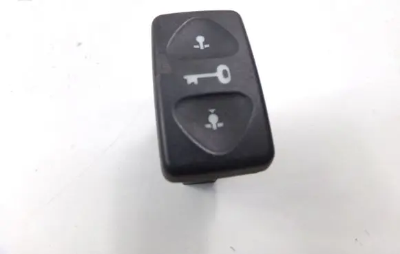 Land Rover Freelander Central locking switch button YUF101530LNF