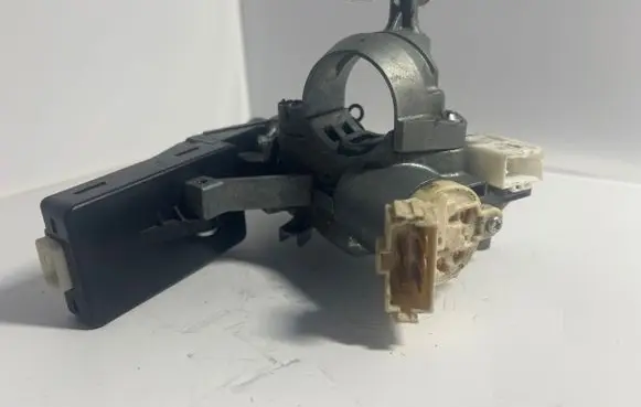 Mitsubishi Outlander Ignition lock 8670A037 116RI000075 SLM14