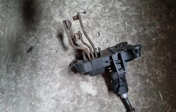 Mercedes-Benz CLK A208 C208 Gear shifter/selector 2012670540 51099600
