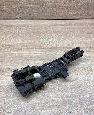 Renault Megane II Front door exterior handle/bracket 8200076074 AV50487001 RIGHTSIDE