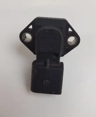 Volkswagen PASSAT B5 Air pressure sensor 038906051