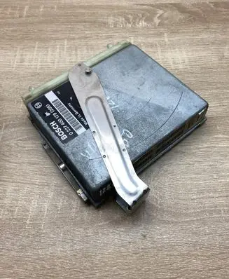 Volvo 850 Engine control unit/module ECU 0227400179 P06842748