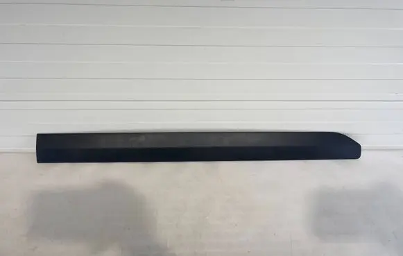Ford Transit Courier Front door trim (molding) E77629426A