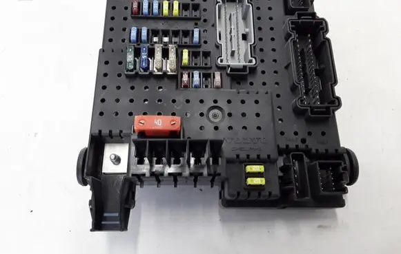 Volvo XC90 Fuse module 30786646