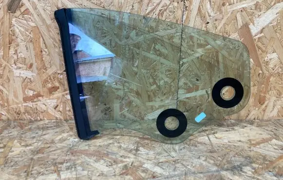 Porsche 911 991 Rear side window 99154311107