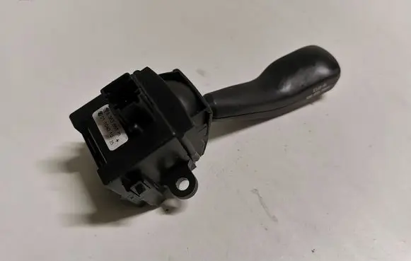 BMW X3 E83 Indicator stalk 8363668