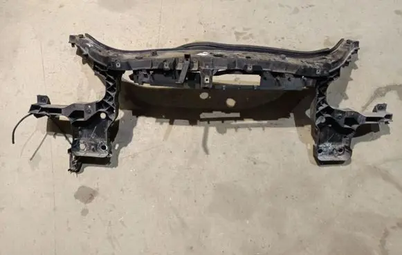 Renault Scenic II - Grand scenic II Radiator support slam panel 8200137496