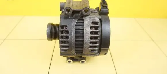 BMW 3 E90 E91 Generator/alternator 0121615010 N53B30A