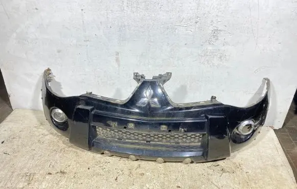 Mitsubishi L200 Front bumper