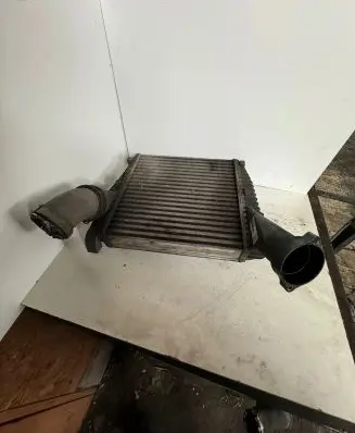 Audi Q7 4L Intercooler radiator 7L6145803C G4161002