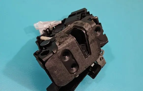 Front door lock