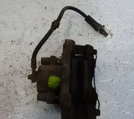 Opel Zafira A Front brake caliper