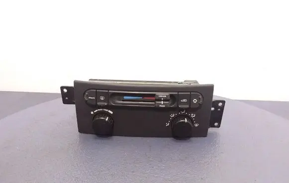 Chrysler Pacifica Climate control unit P05005460AA