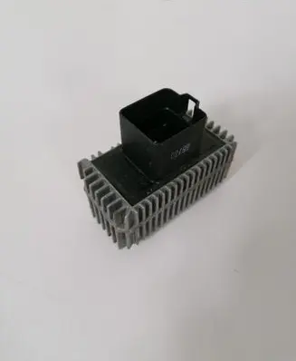 Opel Zafira B Glow plug pre-heat relay 09132691 51299008