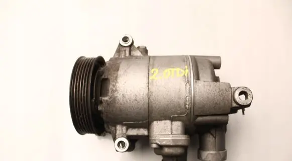 Volkswagen PASSAT B6 Air conditioning (A/C) compressor (pump) 5N0820803A