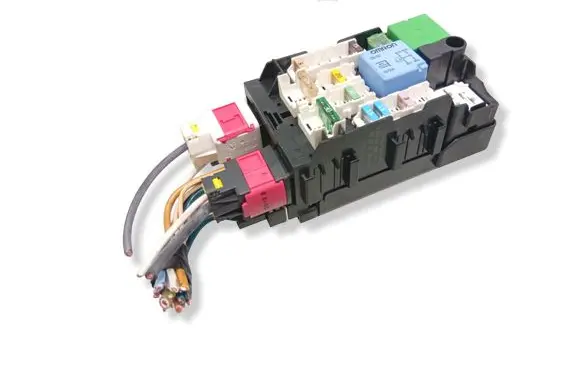 Peugeot 508 Fuse module 9665492680