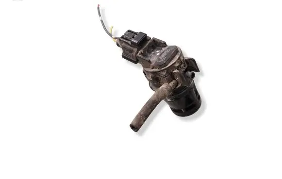 Mazda 3 I Windscreen/windshield washer pump 8603102451