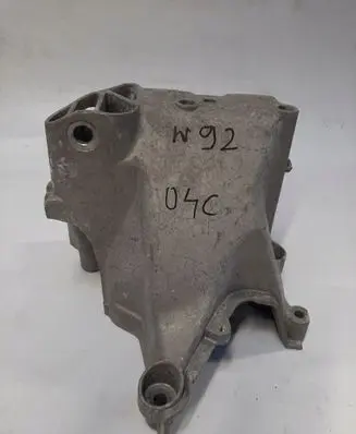 Volkswagen Golf VII Engine mount bracket 04C199207M