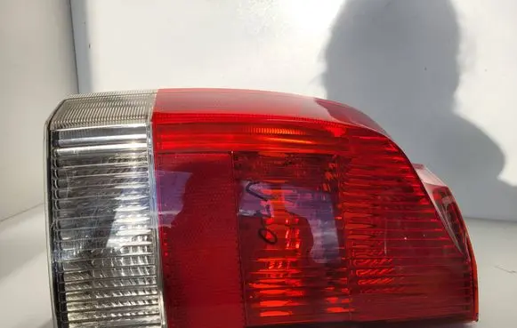 Volvo V70 Rear/tail lights 9154497