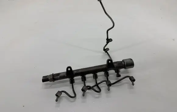 Mercedes-Benz C W204 Fuel main line pipe A6510700495
