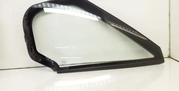 Ford Transit Front vent window/glass (coupe) YC15V21419