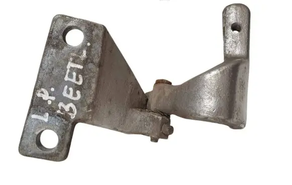 Volkswagen New Beetle Front door lower hinge 1C0831412A