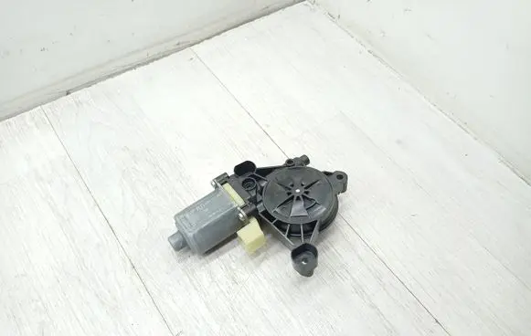 Audi A4 S4 B9 Front door window regulator motor 8W0959801