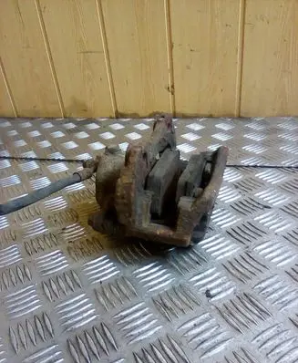 Nissan Almera Tino Front brake caliper