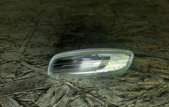 Citroen C4 I Picasso Front fender indicator light 9680005180