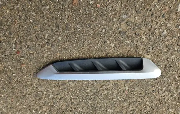 BMW X3 G01 Fender trim (molding) 7418608 19297610