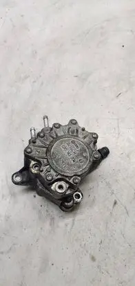 Volkswagen PASSAT B6 Vacuum pump 03g145209c