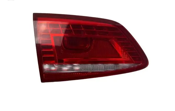Volkswagen PASSAT B7 Tailgate rear/tail lights