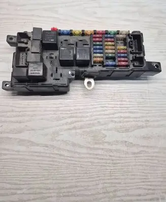 Volvo V70 Fuse module 8678449 518829007