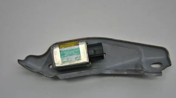 Lexus GS 300 350 430 450H Airbag deployment crash/impact sensor 8983430020