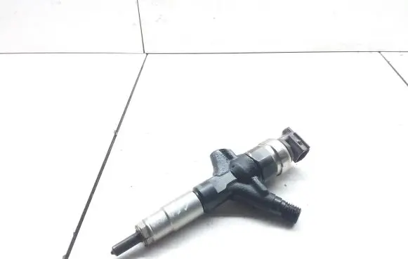 Subaru Legacy Fuel injector 16613AA020 06K03329