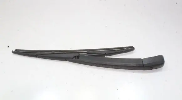 Hyundai Tucson TL Rear wiper blade arm 