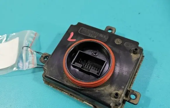 Volkswagen Touran I Headlight ballast module Xenon 4G0907397A IMPRK1578851
