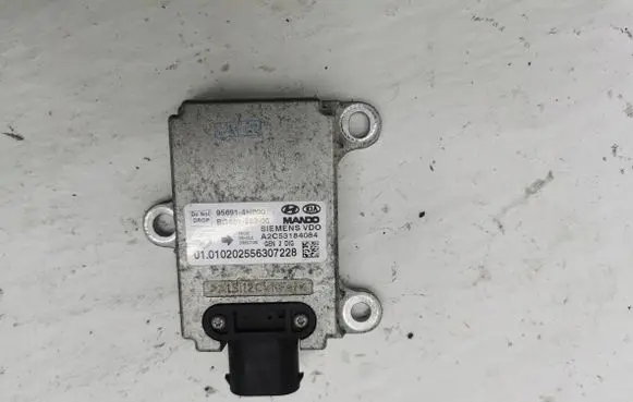 Hyundai Lantra II ESP acceleration yaw rate sensor 95691-4H000
