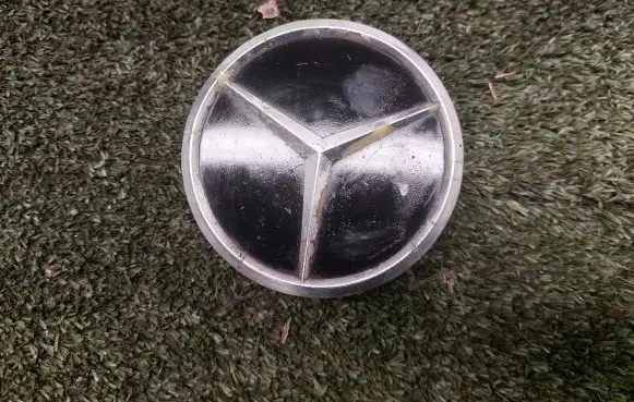 Mercedes-Benz R W251 Original wheel cap C1511