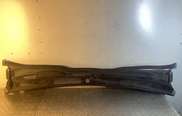Toyota Land Cruiser (J120) Wiper trim 5570860050