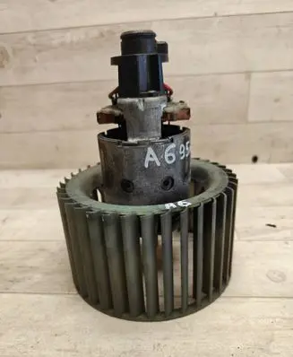 Audi A6 S6 C4 4A Heater fan/blower 0130111162
