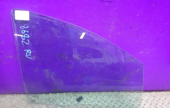 Peugeot 207 CC Front door window glass four-door 