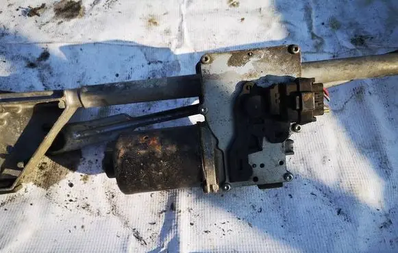 Peugeot 307 Wiper motor 404638 4335A
