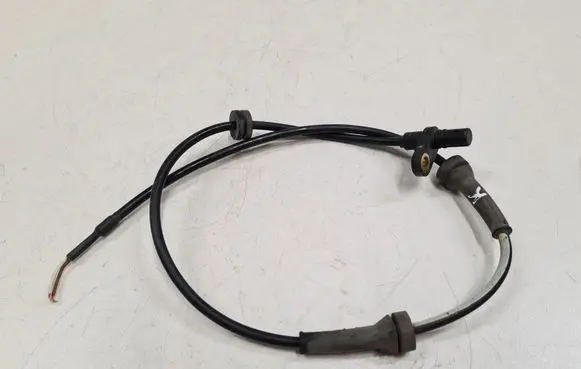 Nissan Leaf I (ZE0) ABS rear brake sensor 479003NA0A A2Y242026
