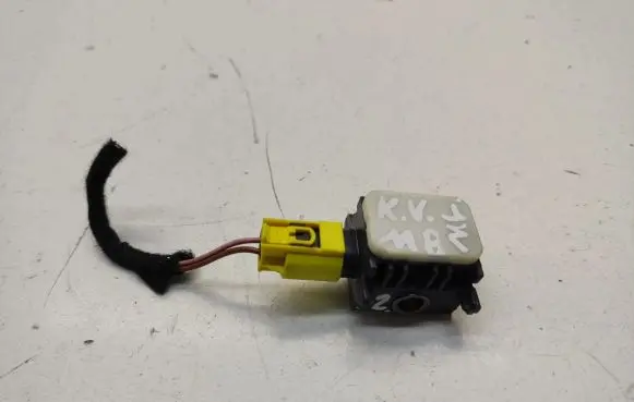 Mercedes-Benz ML W164 Airbag deployment crash/impact sensor 0038202826 965230608