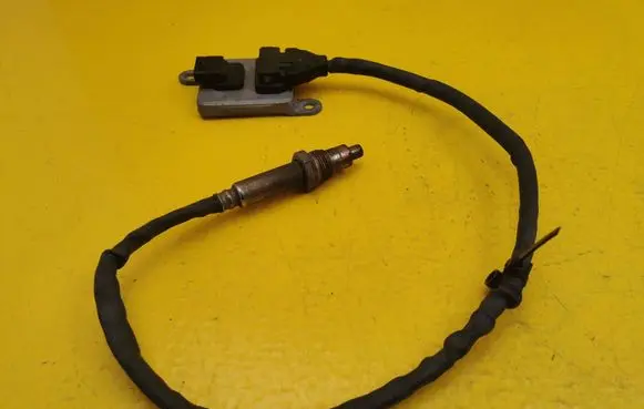 Mercedes-Benz Vito Viano W447 Lambda probe sensor A0009059703