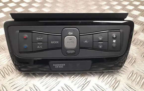 Nissan Leaf II (ZE1) Climate control unit 275006WK7A